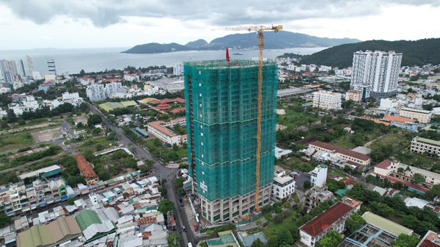 Dự án Grand Mark Nha Trang hiện đang xây đến tầng 32 trên tổng số 39 tầng. Ảnh: Grand Mark Nha Trang