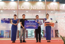 Bộ cửa lùa nhôm kính lớn nhất Việt Nam: Hành trình kỷ lục và góp sức chung tay cùng cộng đồng