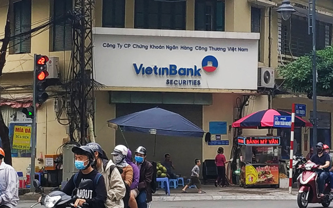 VietinBank “đánh tiếng” thoái bớt vốn, cổ phiếu Vietinbank Securities (CTS) tăng kịch trần